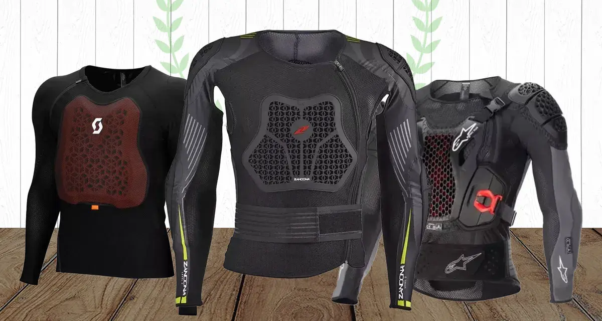 Tre protezioni per il corpo da moto, essenziali per l'enduro, con design avanzati per la massima sicurezza.