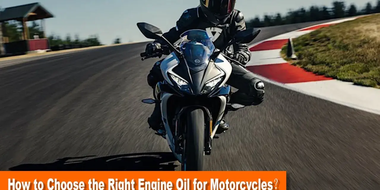 Motociclista in pista, con un casco integrale e tuta in pelle. La moto sportiva è in primo piano, con un testo che suggerisce l'importanza dell'olio sintetico per le prestazioni.