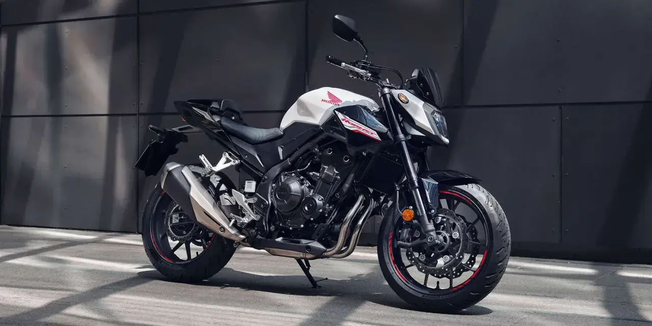 Honda CB500F, una delle migliori moto da strada, con un design aggressivo e prestazioni eccellenti per ogni avventura.