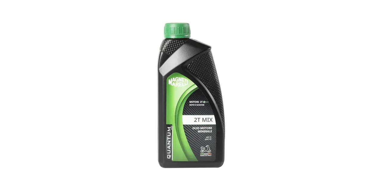 Flacone di olio motore minerale 2T Mix Magneti Marelli per moto e scooter. Un olio minerale cos'è? È un lubrificante derivato dal petrolio.