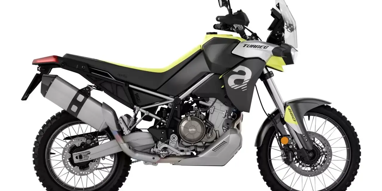 Aprilia Tuareg 660, una moto da enduro pronta per l'avventura. Design aggressivo e prestazioni off-road.