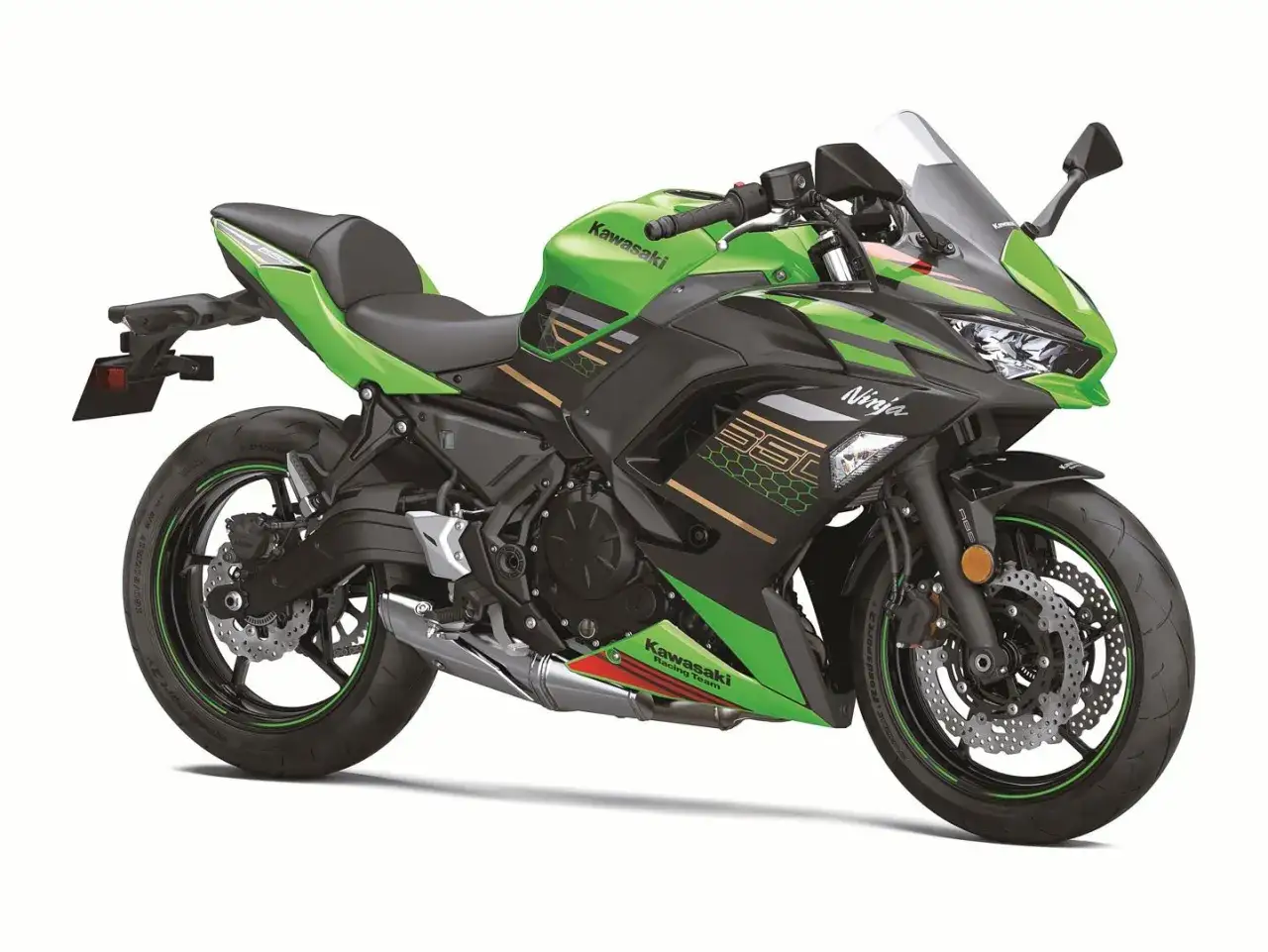 Kawasaki Ninja 650, una moto sportiva comoda, con livrea verde e nera, perfetta per chi cerca prestazioni e comfort.